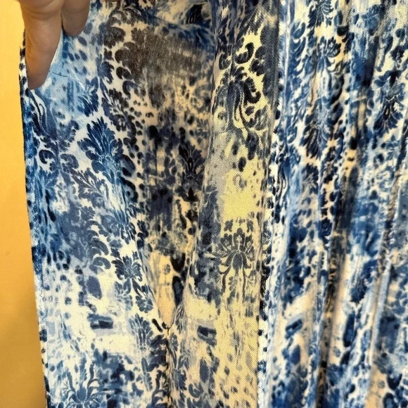 Chicos open front, blue marbled lightweight (viscose )cardigan. Size S/M - Picture 4 of 9